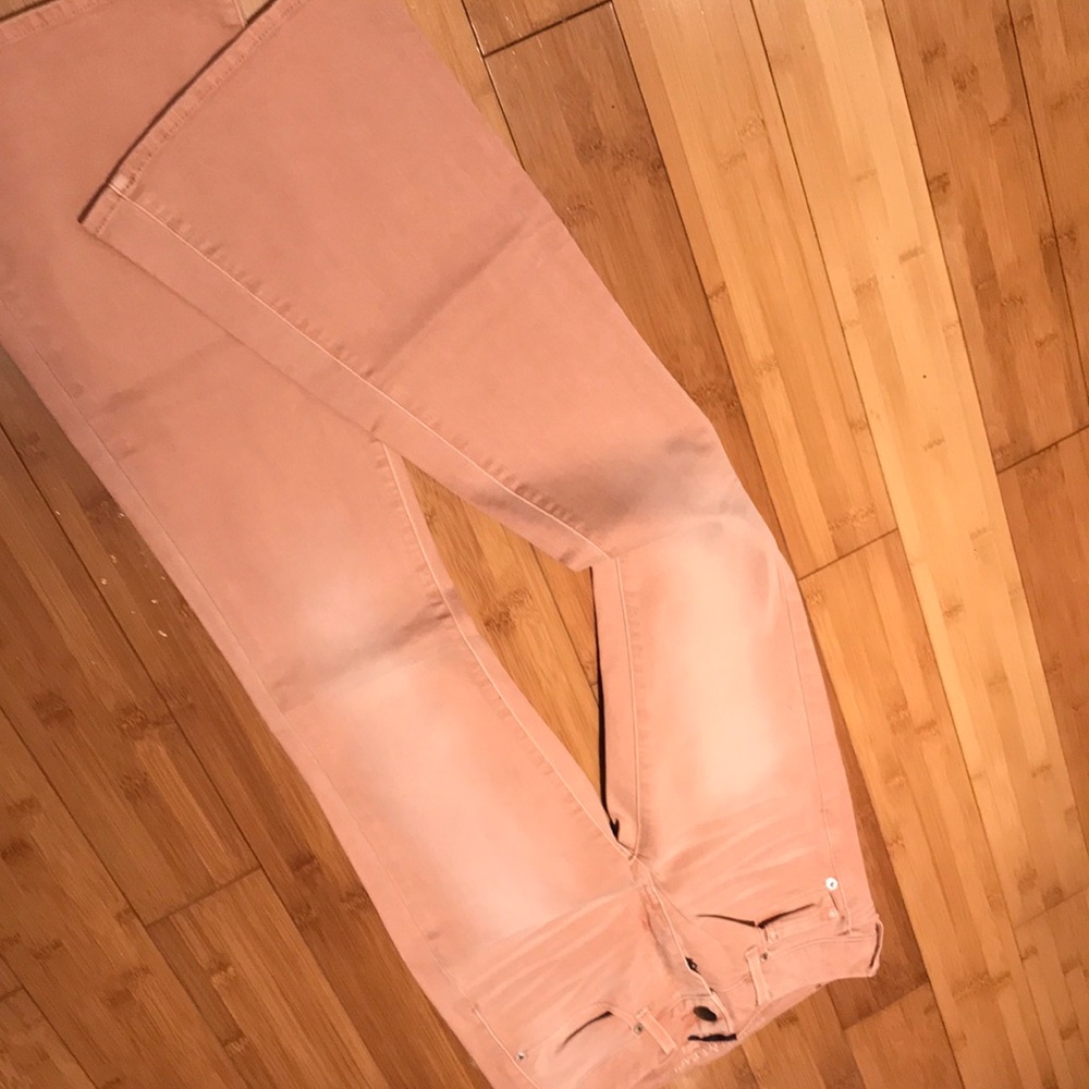 🚫SOLD🚫American Eagle light pink flared jeans